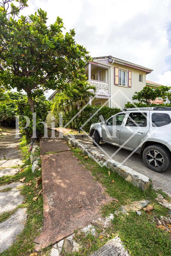 Beautiful 2 Bed-Rooms Apartment At Orient Beach Мариго Экстерьер фото